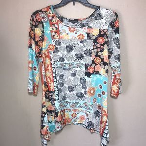 Mechant stretch boho floral shark bite hem tunic size medium blue orange black